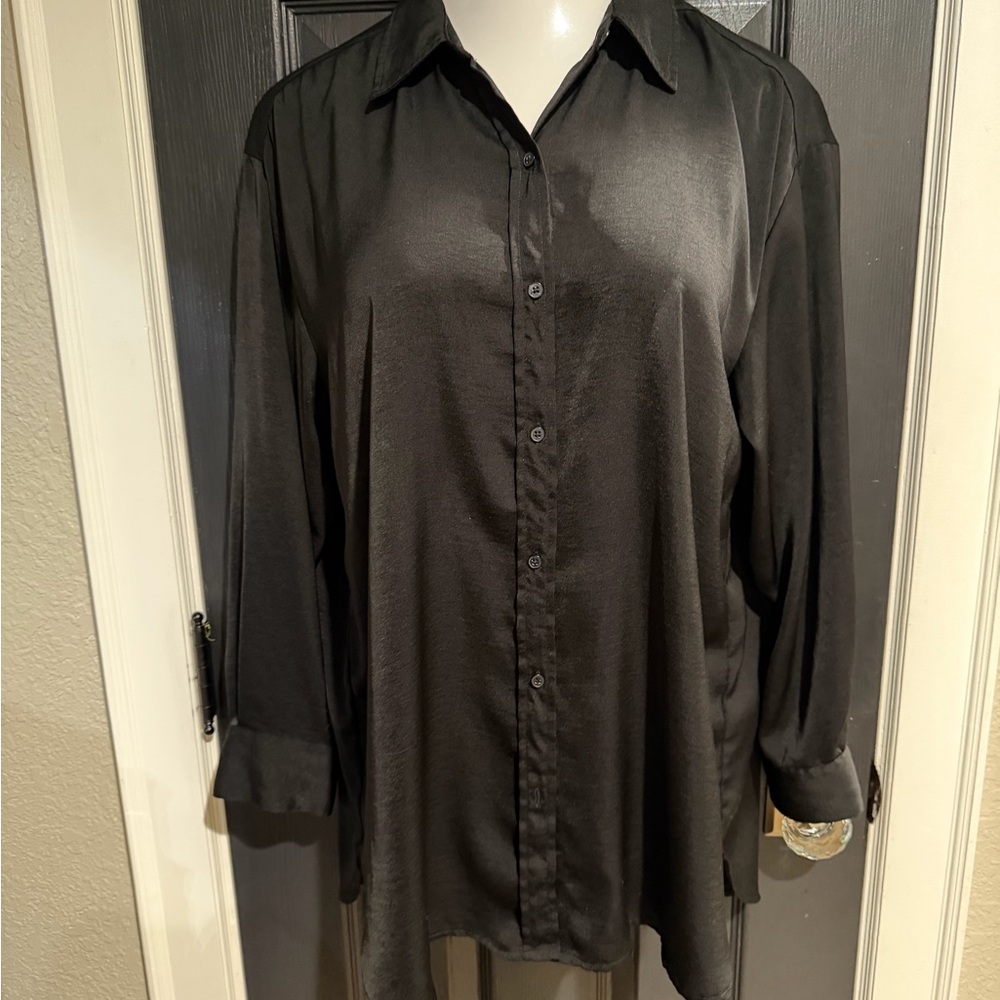 Classic Black Oversized Button-Down Blouse - image 1